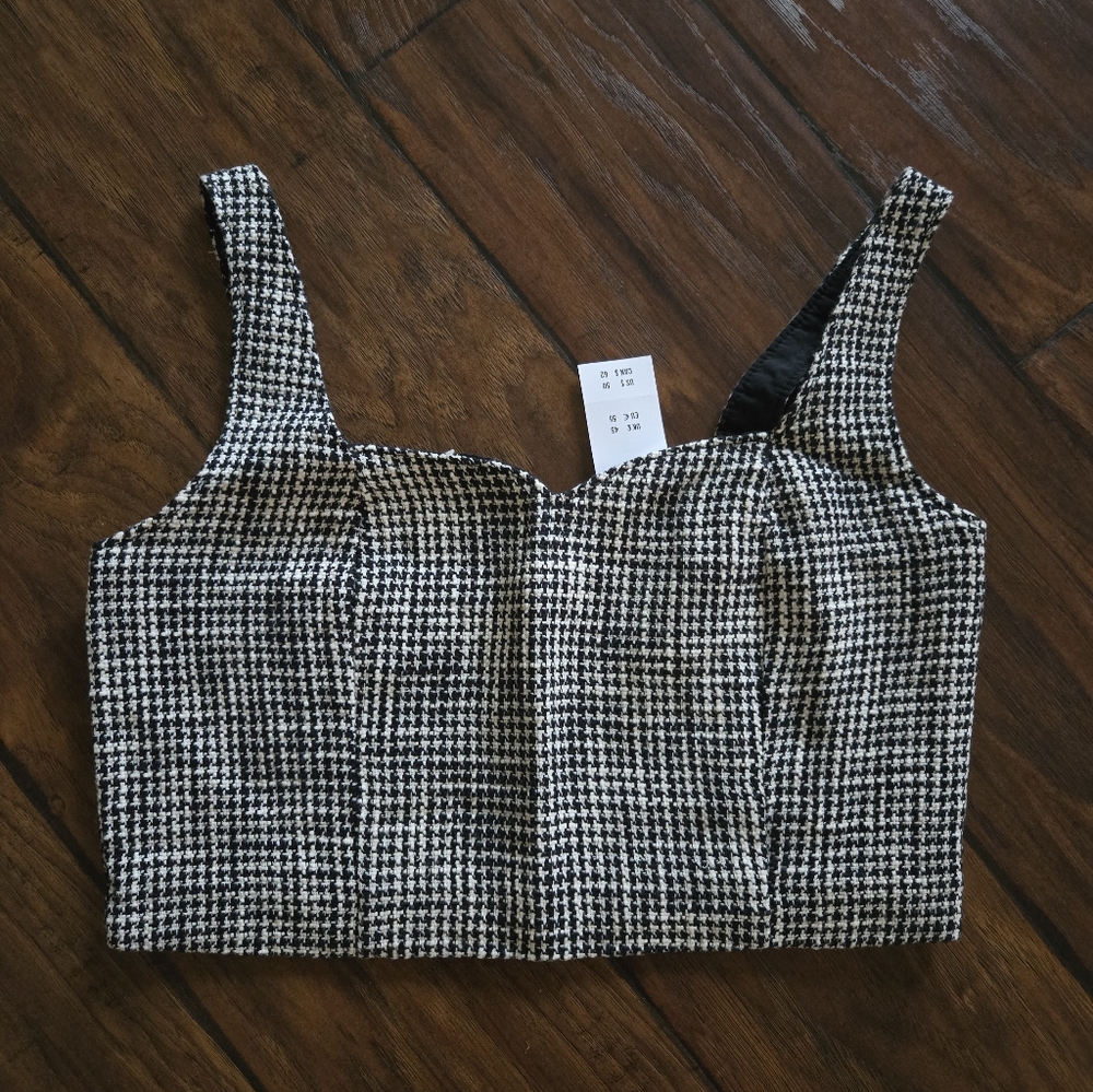 NWT Abercrombie & Fitch Black and White Houndstooth Crop Top